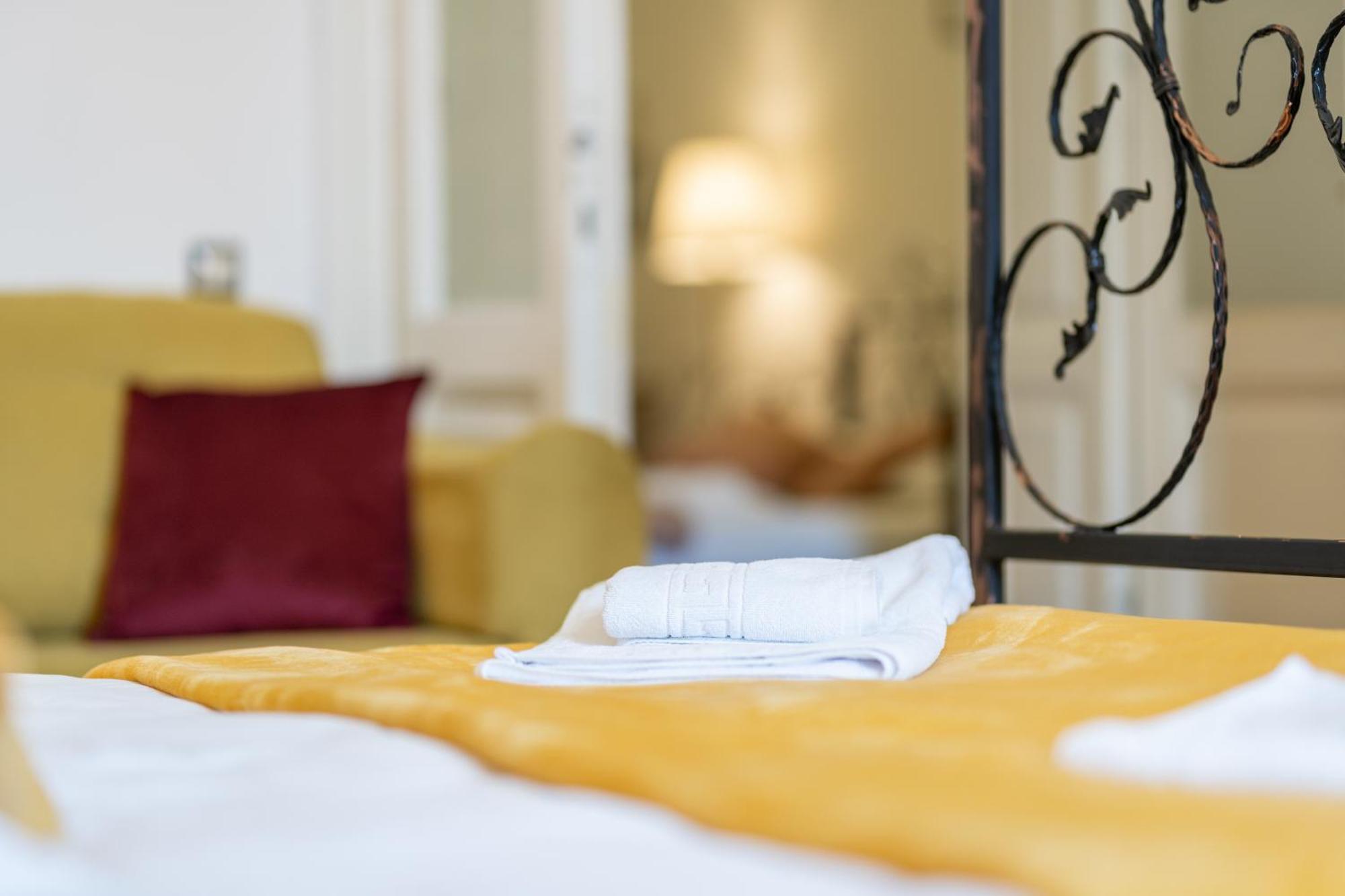 Cozy Spacious 5 Star Accommodation In The Heart Of Historic Center Kluż-Napoka Zewnętrze zdjęcie
